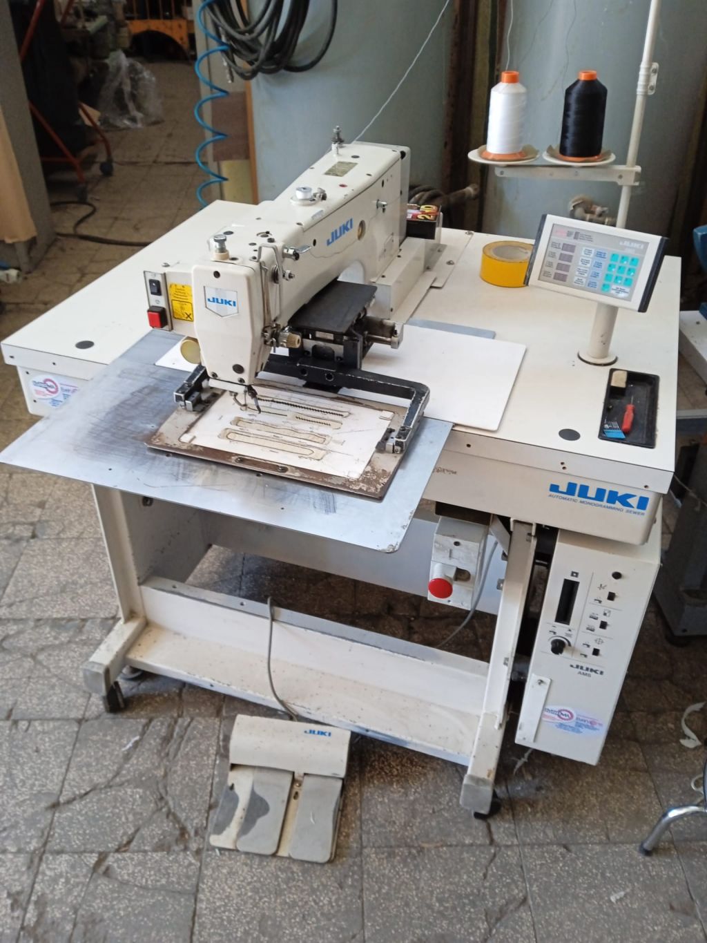 MACCHINA PROGRAMMATA  JUKI  MOD.AMS 220