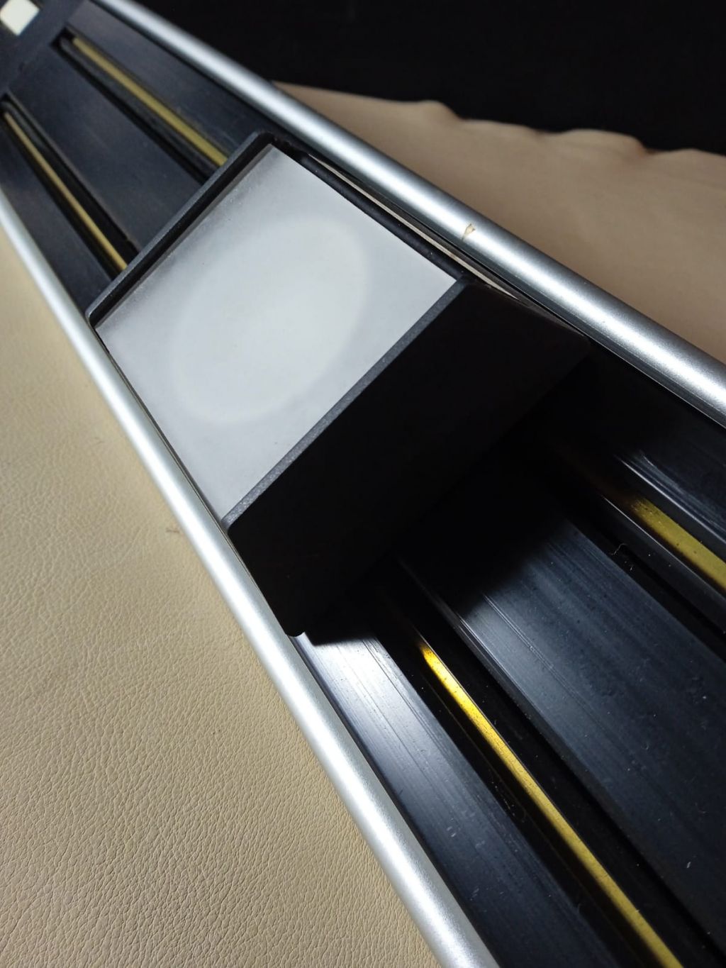 LAMPADA DA PARETE FORMA E FUNZIONE MOD.GENIUS