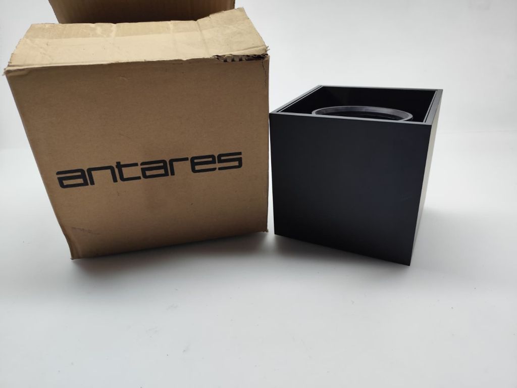 Lampada ANTARES/FLOS BOX IN ALLUMINIO DI COLORE NERO